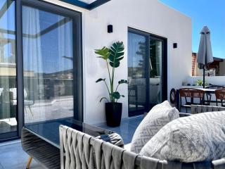 Sunset Loft Suite & Studios - 1