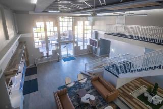 Clarion Inn & Suites Central Clearwater Beach - 9