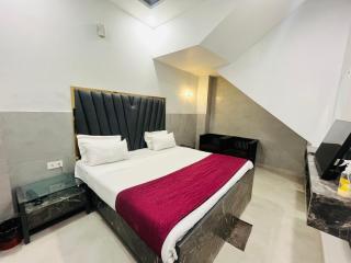 Hotel Sukoon Central - Ramesh Nagar Metro - 4