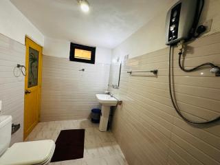 The Sigiriya Rock Gate Chalet - 9