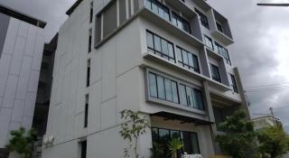 Luxsna Residence - 8