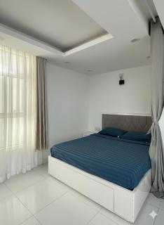 Sunrise Sea View Apartment - 1