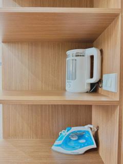 Serene Studio Modern Comfort in Local Alley 1 - 7