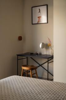 Tipsy Apt 401 - 6