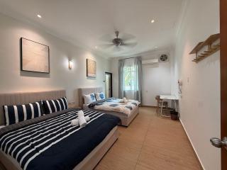 3 Storey Modern Bungalow Villa with Roof Top Near Lean Tower, 2 mins to Town - 9