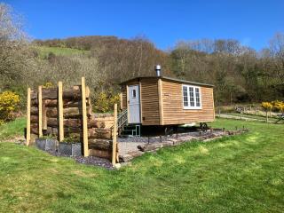The Rheidol Shepherds Hut - 6