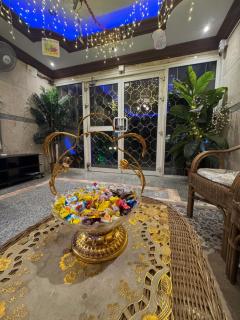 Modernistic Antique Stay - 8