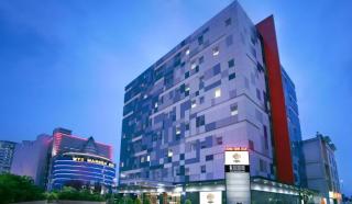 HORU HOTEL MANGGA DUA SQUARE - 0