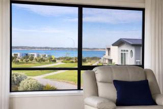 Family Getaway Ocean Views - 7