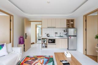 Fantasea Condo Near Cafe Del Mar & Rooftop Pool - 2