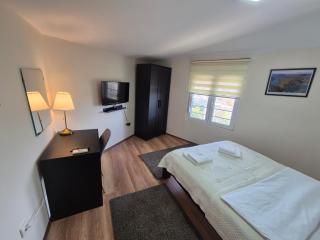 Hotel Villa Panorama - 9