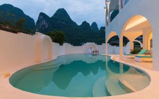 Yangshuo MINOS Hotel-Inspired by Santorini design, Entrance of Ten-Mile Gallery,Free Laundry,Itinerary Hepler,Book Tickets in Advance,E Scooter Service - 2