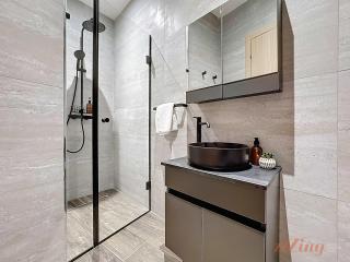 Penthouse with Private Rooftop Pool - 1