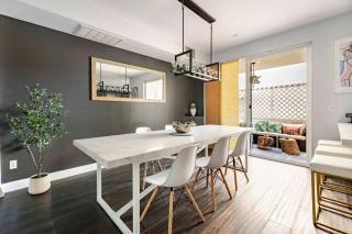Luxurious West Hollywood Oasis with Rooftop Deck - 3