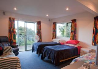 Kereru Hill - Stay Waiheke - Palm Beach - 4