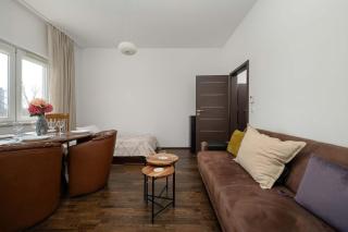 Bright Air-Conditioned Studio with Place for Remote Work by Noclegi Renters - 9