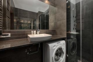 Bright Air-Conditioned Studio with Place for Remote Work by Noclegi Renters - 8