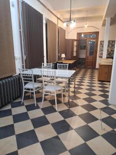 Villa Libri - víceúčelový prostor s ubytováním - 1