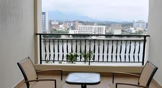 Country Garden Phoenix Hotel Yunfu - 1