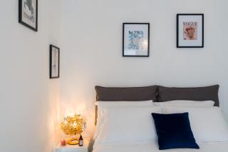 Suite Des Etrangers - 9