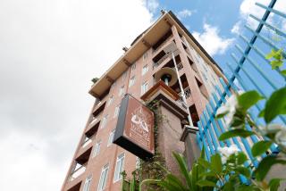 Bronam Central Suites - 3