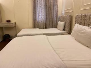 White Rose bNb Guest House - 2