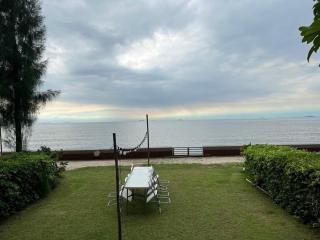 Sandbox Beachfront Villa 6 - 9