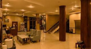 Phonethip Plaza Hotel - 1