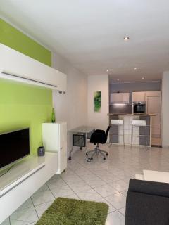 Park & Riverside Apartment - 0