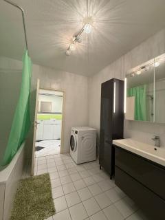 Park & Riverside Apartment - 1