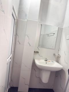 Hillcrest Bungalow - 6