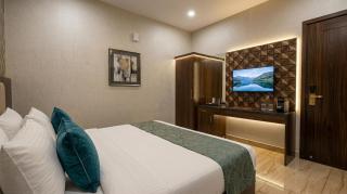 Airport Hotel Samalkha - 3