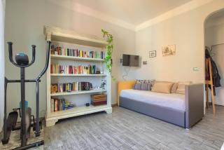 Vicino al Centro e al Mare con Balcone, WiFi e AC - 8