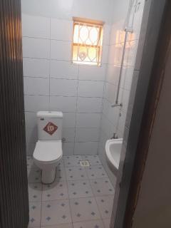 Equator Guest House Namuwongo Limited - 9