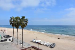 Torredembarra Beachfront apartment sleeps 6 - 4