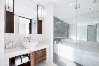 Grand St Kilda 2-story Sub-Penthouse - 3