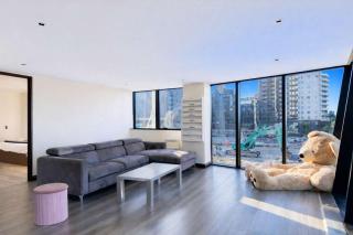 Grand St Kilda 2-story Sub-Penthouse - 2