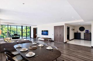 Grand St Kilda 2-story Sub-Penthouse - 6