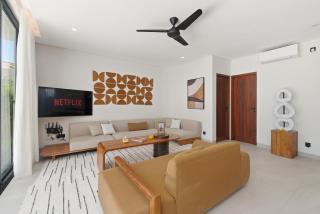 Luxe 4BR Villa Sunken Lounge Pool & Bathtub - 5