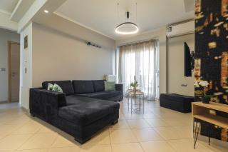 House Lux Loft - Spacious Stay in Thessaloniki - 4