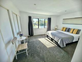 CBD Fringe Hidden Gem - 3
