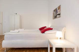 Central & Lovely Private Rooms in 3BR Shared Apt, with smart TV & WiFi - 6