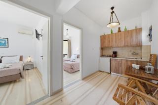 Alexandra Apartment 1 - 8