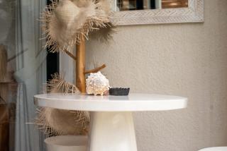 Loft style 4-BR Villa with pool in Canggu - Canggu - 8