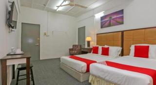 OYO 89922 The Sarina Hotel & Cafe - 1