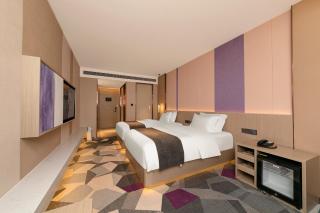 Lavande Hotel Wuhan Guanggu Third Road - 4