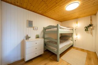 Peaceful Alpine Hideaway - Hot Tub & Terrace - 7