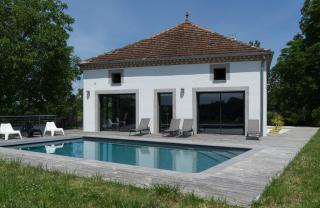 Maison de campagne entièrement rénovée avec piscine - 1