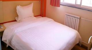 7 Days Inn Guiyang Qianlingshan Park Beijing Road Metro Station - 1