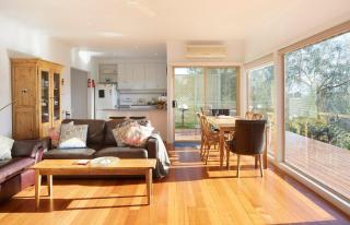 Mereweather Estate Cottage - 7